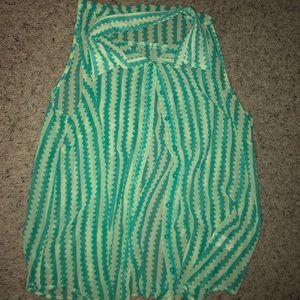 Forever 21 XL sleeveless button up shirt.